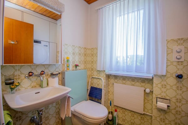 Gemütliche 4.5 Zimmer-Wohnung an ruhiger Lage mit Hobbyraum, Garage und viel Gestaltungspotenzial 15
