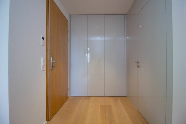 Exklusive Attikawohnung mit Weitblick und umlaufenden Terrassen 2