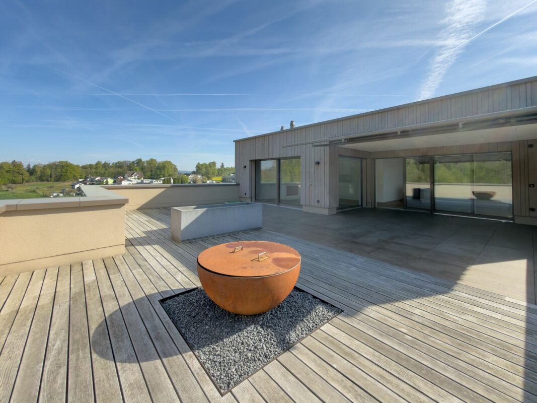 Exklusive Attikawohnung mit Weitblick und umlaufenden Terrassen