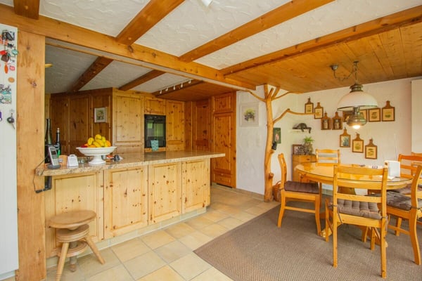 Einzigartiges Landhaus mit malerischem Garten 8