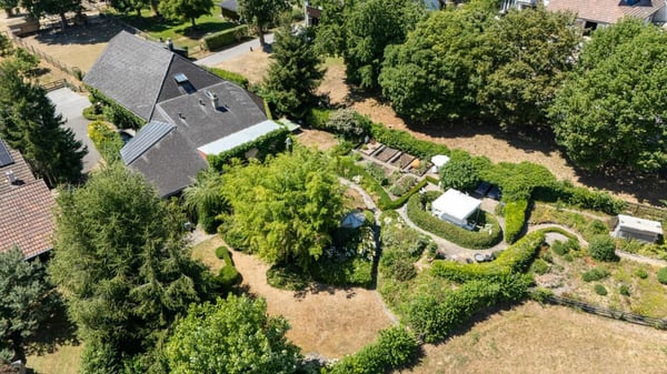 Einzigartiges Landhaus mit malerischem Garten 16