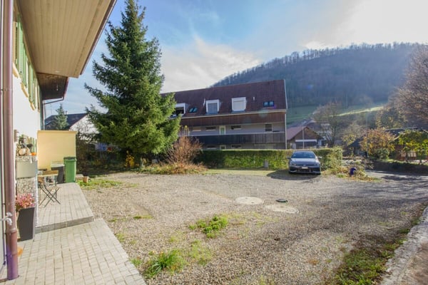 Frisch sanierte 4.5-Zimmer-Gartenwohnung zur Vermietung 16
