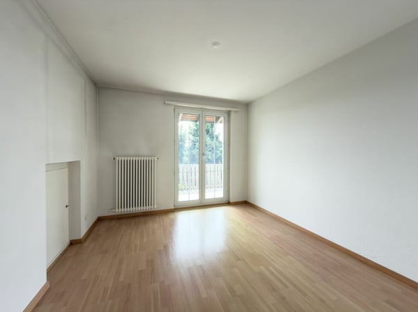 Charmantes Haus mit grossem Umschwung an begehrter Lage 11
