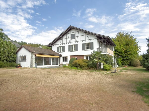 Charmantes Haus mit grossem Umschwung an begehrter Lage 20