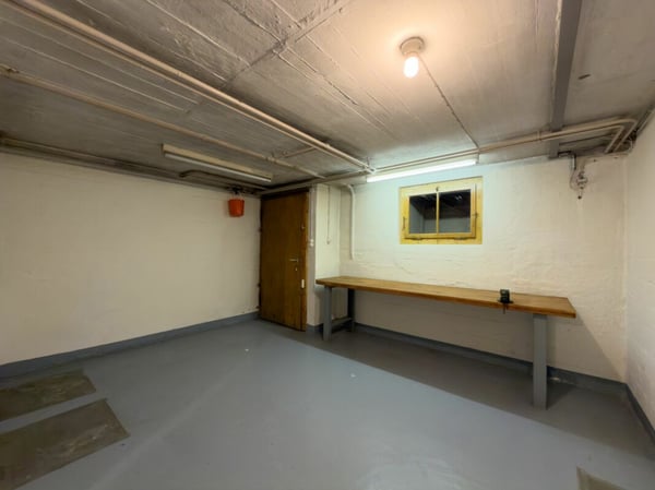 Charmantes Haus mit grossem Umschwung an begehrter Lage 17