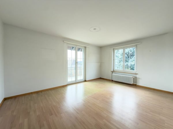 Charmantes Haus mit grossem Umschwung an begehrter Lage 10