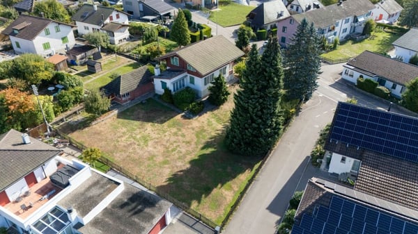 Attraktives Bauland mit Entwicklungspotenzial in Oberentfelden 1