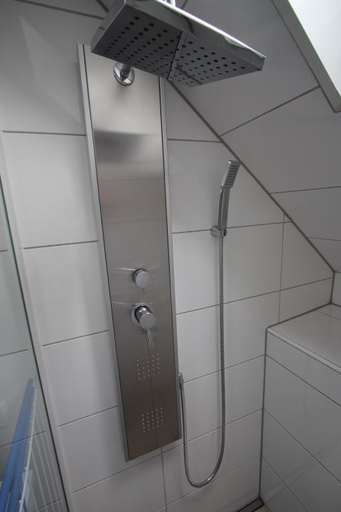 Möbliertes Studio Nr.1 1.5 Zi-Dachwohnung, eigene Waschmaschine in der Wohnung 14