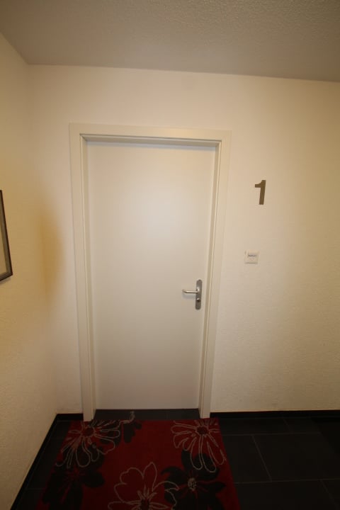 Möbliertes Studio Nr.1 1.5 Zi-Dachwohnung, eigene Waschmaschine in der Wohnung 15