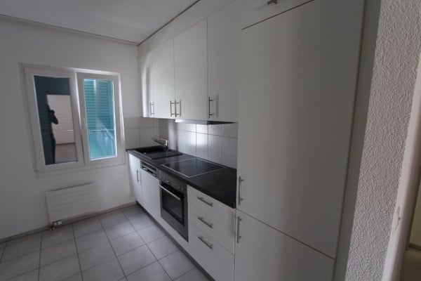 zu vermieten: helle 1.5 Zimmerwohnungan mit eigener Waschmaschine, Bielstrasse 110 in 2540 Grenchen 7