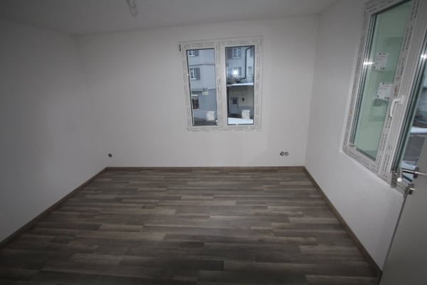 Zu verkaufen MFH mit 4 Wohnungen frisch saniert 15