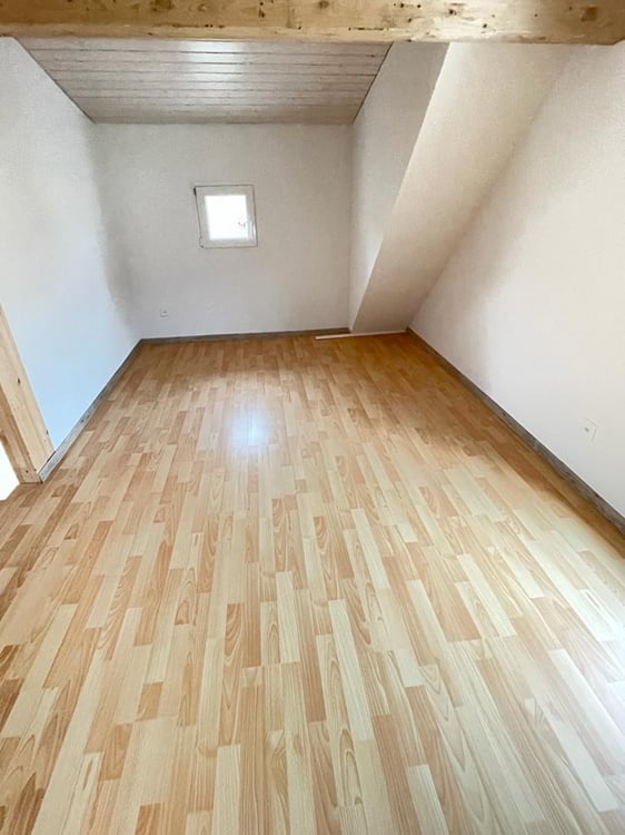 Zu vermieten  1.5 Zi.-Wohnung 6