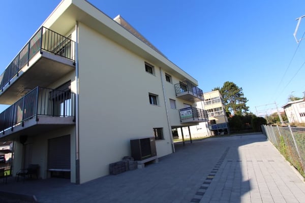 Per 01.4.2026 1.5 Z-Wohnung mit Balkon, Köllikerstrasse 25, 5036 Oberentfelden 8