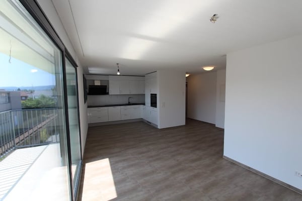 Per 01.4.2026 1.5 Z-Wohnung mit Balkon, Köllikerstrasse 25, 5036 Oberentfelden 4
