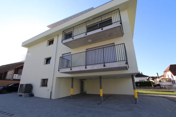 Per 01.4.2026 1.5 Z-Wohnung mit Balkon, Köllikerstrasse 25, 5036 Oberentfelden 9