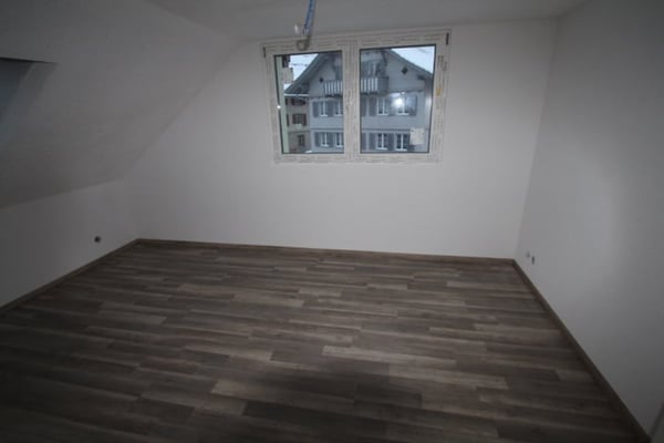 Zu verkaufen MFH mit 4 Wohnungen frisch saniert 14