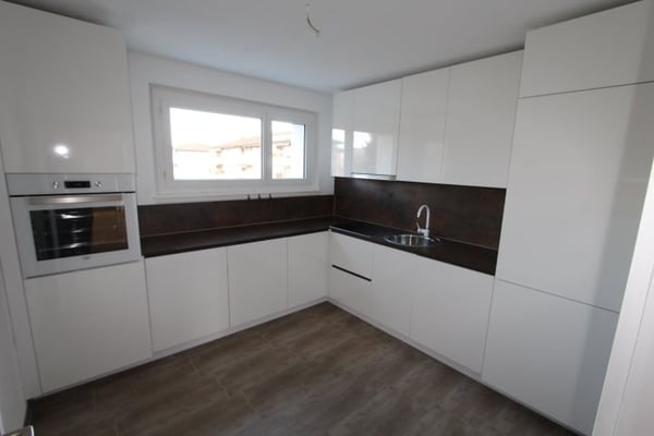 Zu vermieten 4.5 Zi.-Wohnung mit Balkon 6