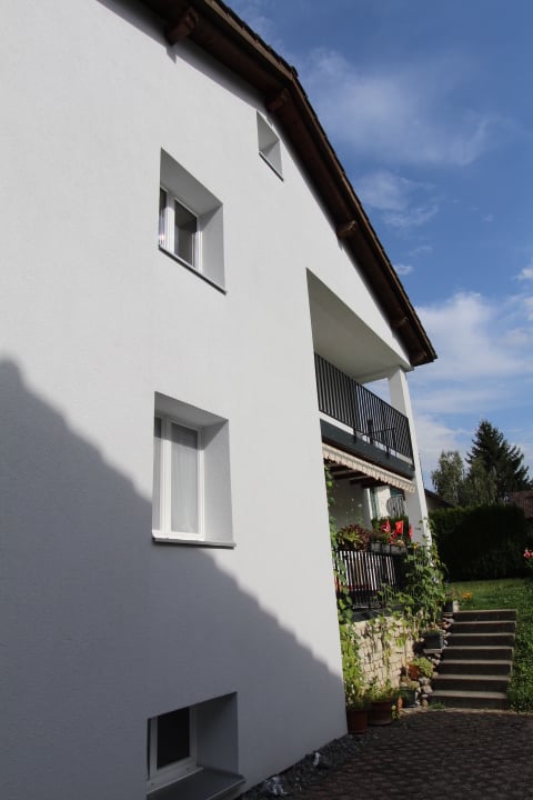 Zu vermieten 4.5 Zi.-Wohnung mit Balkon 2