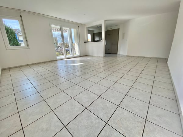 Helle 4.5-Zimmer-Wohnung mit Balkon und schöner Aussicht in Zofingen 4