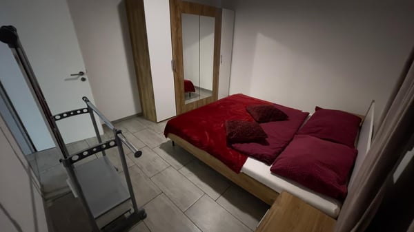 Zu vermieten: Möblierte, Parterre 2.5 Zi-W. eigenem Waschraum, rollstuhlgängig 7