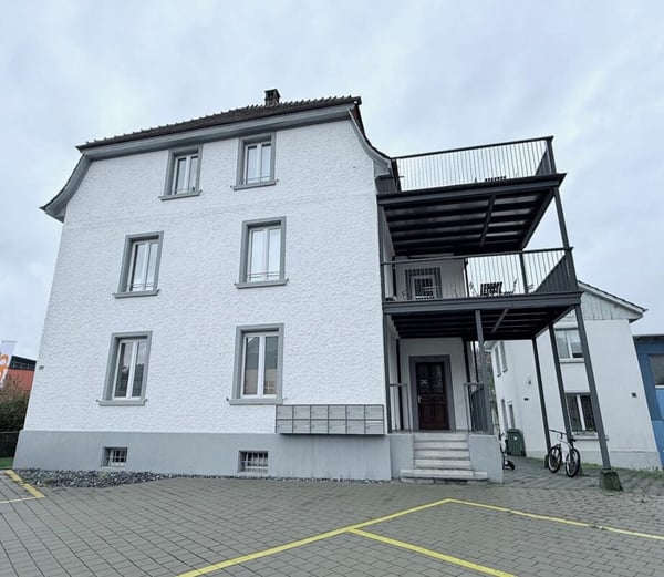 Voll vermietete, sanierte Liegenschaft an zentraler Lage 12