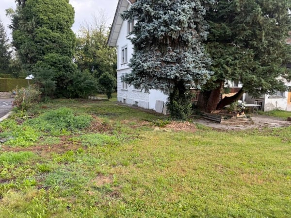 2 interessante Baulandparzellen mit Potential 8