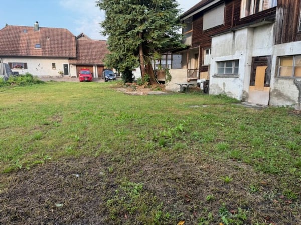 2 interessante Baulandparzellen mit Potential 12