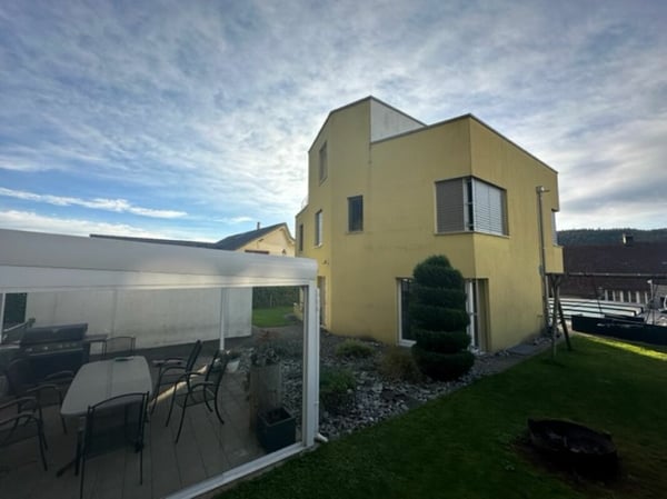 Attraktives 6.5 Zimmer EFH mit Schwimmbad & Sauna 4