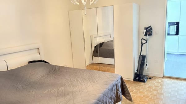 Attraktives Zweifamilienhaus in der Zone W3 17