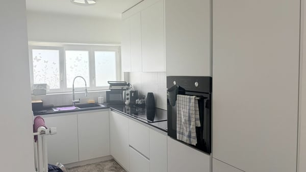 Attraktives Zweifamilienhaus in der Zone W3 9