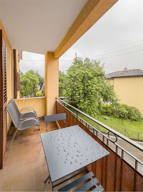 PALAZZINA A REDDITO A COMANO 11