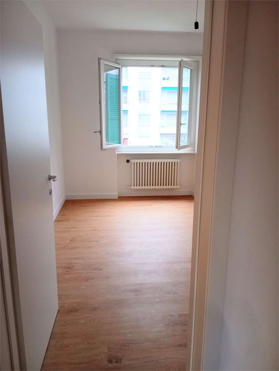 ACCOGLIENTE APPARTAMENTO DI 1.5 LOCALI A CHIASSO 13