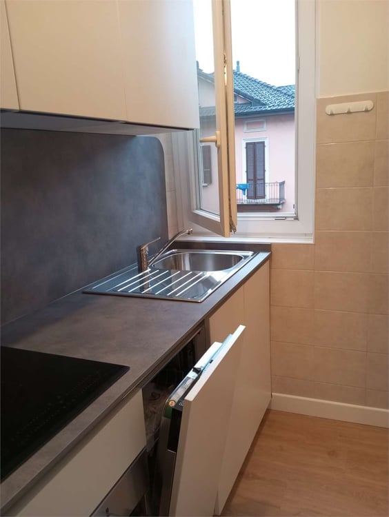 ACCOGLIENTE APPARTAMENTO DI 1.5 LOCALI A CHIASSO 8