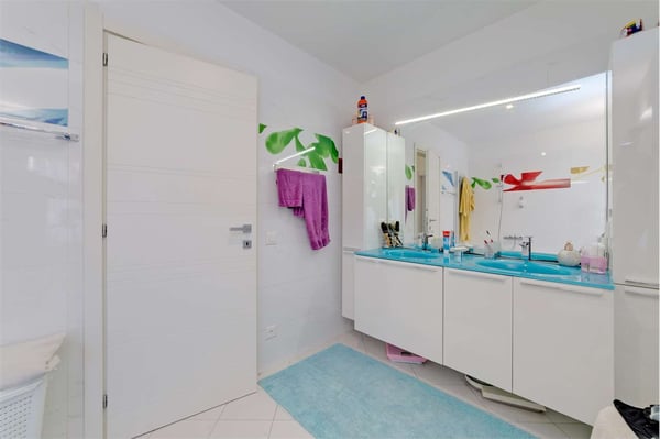 CASLANO - PALAZZINA INDIPENDENTE A DUE PASSI DAL LAGO 12