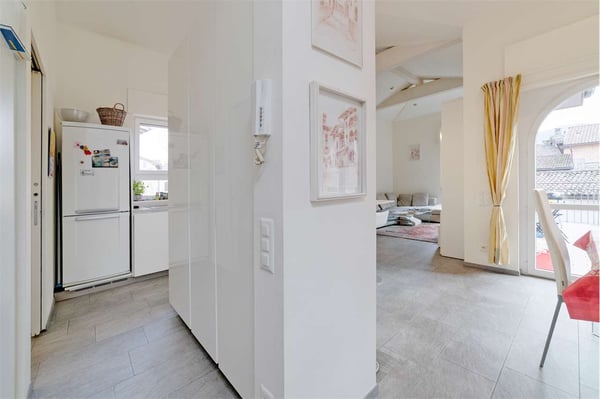 CASLANO - PALAZZINA INDIPENDENTE A DUE PASSI DAL LAGO 6