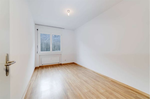 AMPIO E LUMINOSO 2.5 LOCALI A BODIO 4