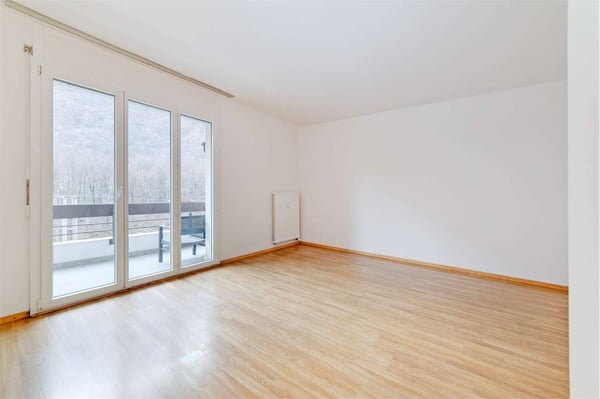 AMPIO E LUMINOSO 2.5 LOCALI A BODIO 9