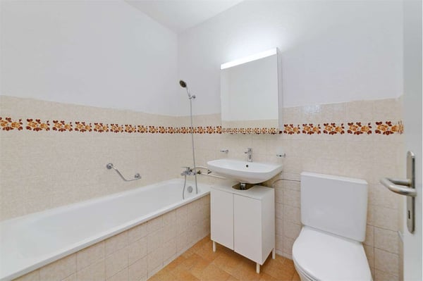 AMPIO E LUMINOSO 2.5 LOCALI A BODIO 8