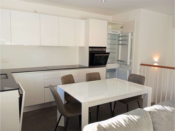 APPARTAMENTO MODERNO CON GIARDINO A LUGAGGIA 11