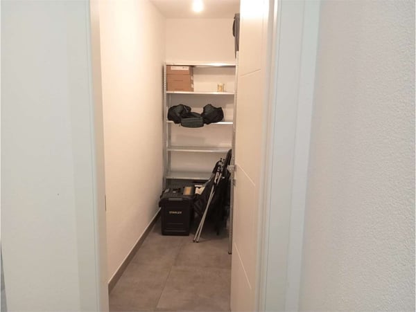 APPARTAMENTO MODERNO CON GIARDINO A LUGAGGIA 12