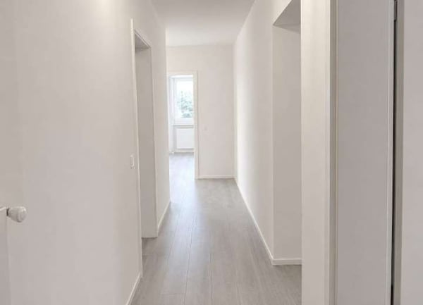4.5 LOCALI A MENDRISIO - SPAZIO, LUMINOSITÀ E COMFORT A PREZZO IMBATTI 4