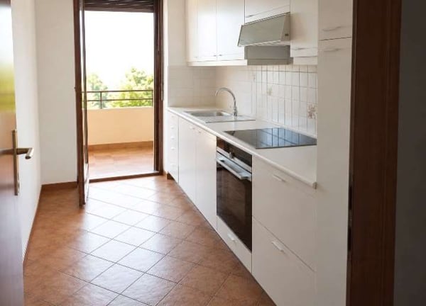 Comano - Elegante appartamento 2.5 locali con piscina e vista panorami 2