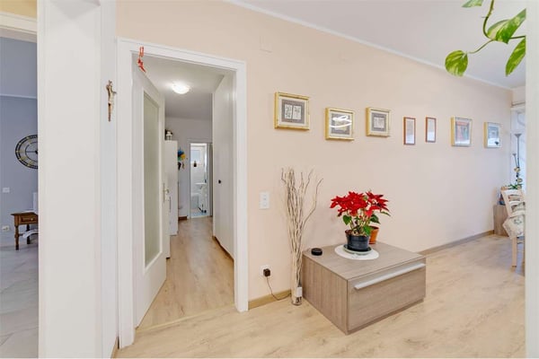 Chiasso - Palazzina residenziale a reddito con elevato potenziale d'in 13