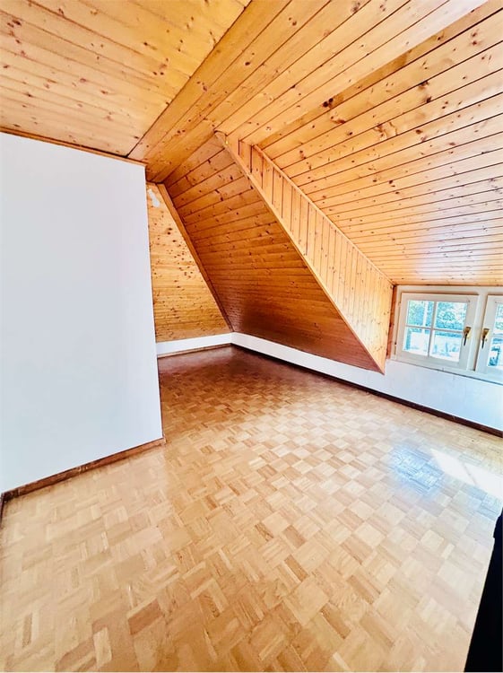 RIVA SAN VITALE: 3  MANSARDATO 11