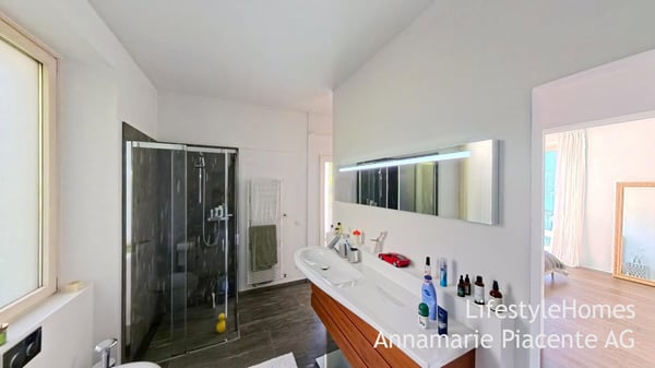 VILLA MIT SEESICHT 10
