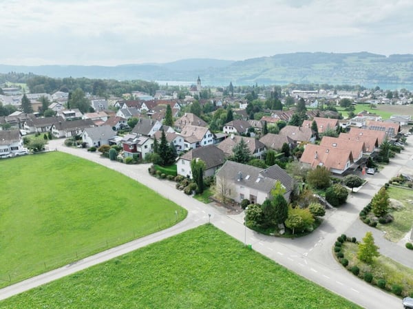 7 1/2 Zi-EFH mit 5 ½ Zi-Einliegerwohnun…