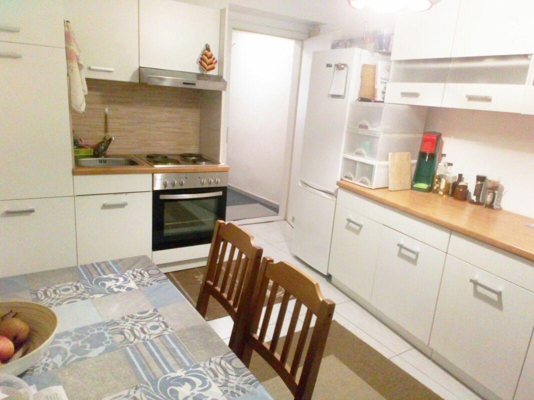 Möbliertes WG-Zimmer zu Vermieten! Zentral in Bremgarten
