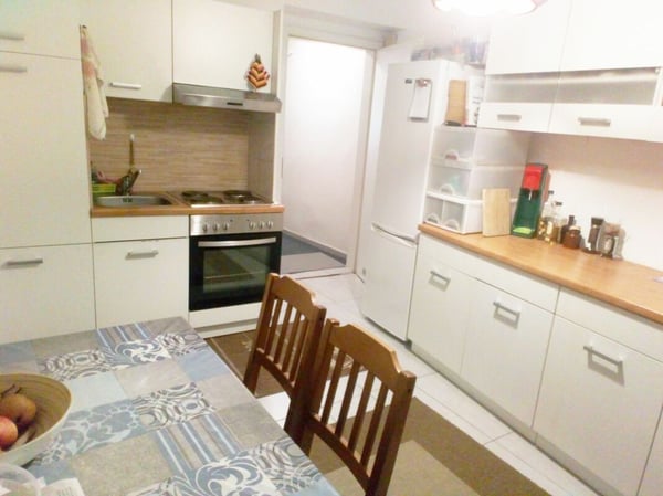 Möbliertes WG-Zimmer zu Vermieten! Zentral in Bremgarten 3