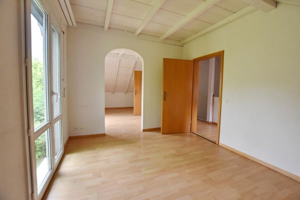 6.5 Zimmer-Einfamilienhaus mit Einliegerwohnung 10