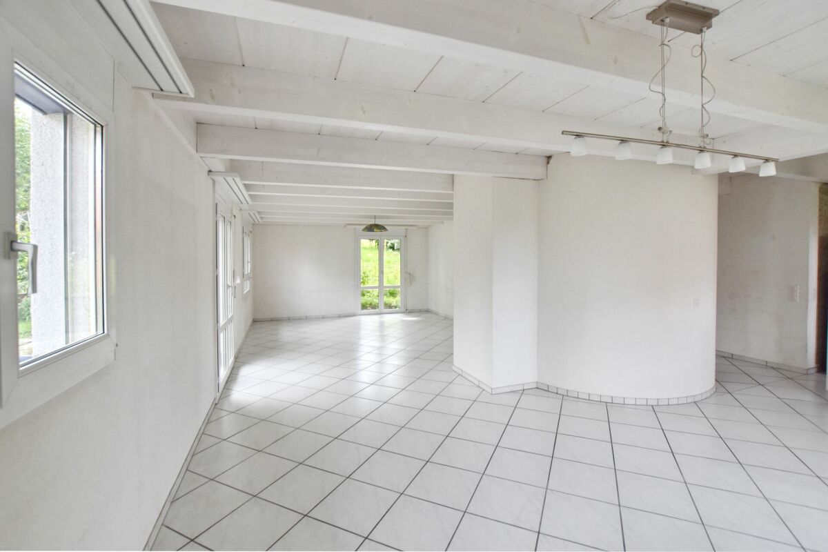6.5 Zimmer-Einfamilienhaus mit Einliegerwohnung
